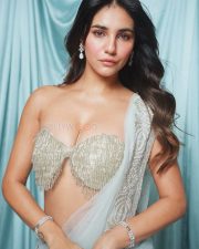 Sophisticated Actress Radhika Seth in a Beaded Beige Crop Top Photos 03