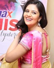 Srimukhi Sexy Saree Photos