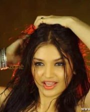 Tara Alisha Hot Pictures