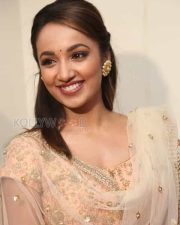 Tejaswi Madivada At Anoos Salon Launch Photos