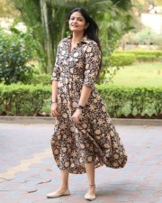 Telugu Actress Kalpika Ganesh Pictures At Sita On The Road Movie Trailer Launch