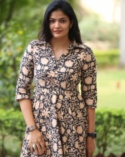 Telugu Actress Kalpika Ganesh Pictures At Sita On The Road Movie Trailer Launch