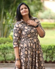 Telugu Actress Kalpika Ganesh Pictures At Sita On The Road Movie Trailer Launch