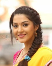 Telugu Actress Mehrene Kaur Photos