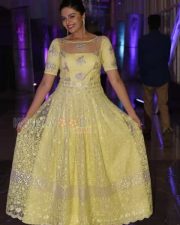Telugu Actress Sri Mukhi New Photos