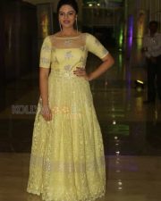 Telugu Actress Sri Mukhi New Photos