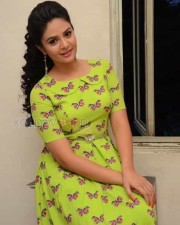 Tollywood Actress Sri Mukhi New Photoshoot Pictures