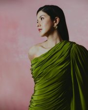 Vibrant Actress Shanaya Kapoor in a lime green draped saree Photos 02