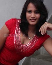 Zita Mariya Hot Cleavage Photos