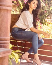 Aa Ammayi Gurinchi Meeku Cheppali Heroine Krithi Shetty Pictures