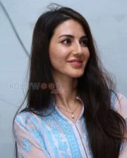 Actress Farah Pictures