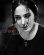 Actress Farrah Photos