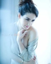 Actress Farrah Photos