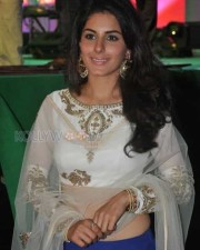 Actress Isha Talwar New Photos