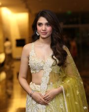 Actress Krithi Shetty at the Grand Pre Release Event of Vaa Vaathiyaar Photos 05