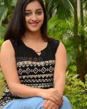 Actress Mouryani New Pictures