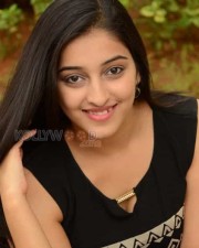 Actress Mouryani New Pictures