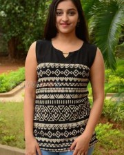 Actress Mouryani New Pictures