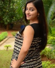 Actress Mouryani New Pictures