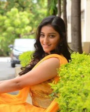Actress Mouryani Photos