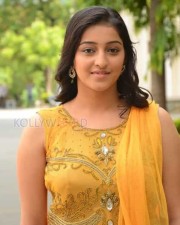Actress Mouryani Photos