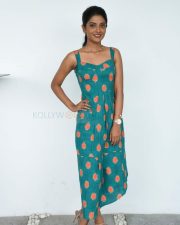 Actress Niveditha at Anya Tutorial Press Meet Pictures