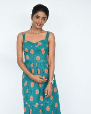 Actress Niveditha at Anya Tutorial Press Meet Pictures