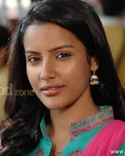 Actress Priya Anand Photos