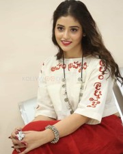 Actress Priyanka Jawalkar At Taxiwala Teaser Launch Photos