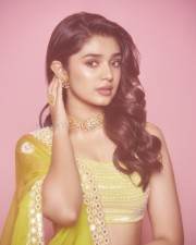 Ajayante Randam Moshanam Movie Actress Krithi Shetty Sexy Cute Photoshoot Pictures 03