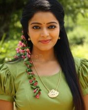 Balloon Movie Heroine Janani Iyer Photos
