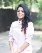 Balloon Movie Heroine Janani Iyer Pictures