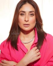 Bold Kareena Kapoor in Pink Outfit Pictures 04 Bold Kareena Kapoor in Pink Outfit Pictures 04