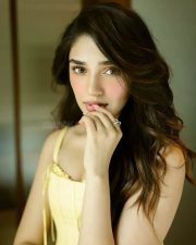 Captivating Actress Krithi Shetty in a Pastel Yellow Corset Top Photos 03
