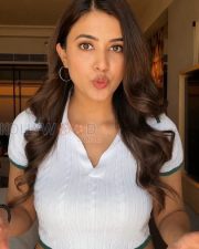 Charming Actress Anju Kurian in a White Cable Knit Crop Top and Jeans Photos 02 Charming Actress Anju Kurian in a White Cable Knit Crop Top and Jeans Photos 02