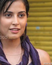 Chikki Mukki Heroine Disha Pandey Sexy Photos