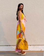 Colourful Ashna Zaveri Sexy Photoshoot Stills 03