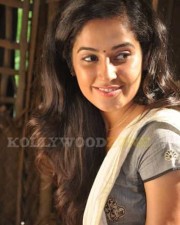 Disha Pandey At Mayanginen Thayanginen Shooting Spot Stills