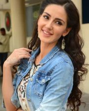 Farah Karimi Stills
