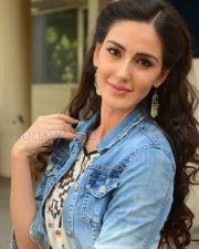Farah Karimi Stills