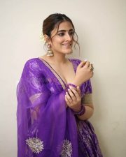 Glam Nupur Sanon at Tiger Nageswara Rao Pre Release Event Pictures 34