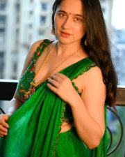 Gorgeous Actress Sanjeeda Shaikh in a Green Saree with an Embroidered Sleeveless Blouse Pictures 02