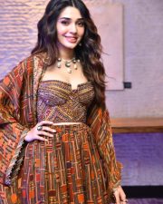 Heroine Krithi Shetty at Annagaru Vostaru Interview Photos 21