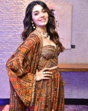 Heroine Krithi Shetty at Annagaru Vostaru Interview Photos 22