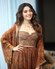 Heroine Krithi Shetty at Annagaru Vostaru Interview Photos 37