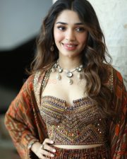 Heroine Krithi Shetty at Annagaru Vostaru Interview Photos 40