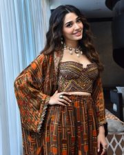 Heroine Krithi Shetty at Annagaru Vostaru Interview Photos 50