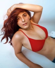 Hot Isha Talwar in a Red Bra Photo 01