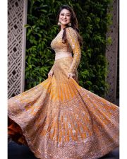 Indian Television Actress Falaq Naaz Sexy Pictures 03