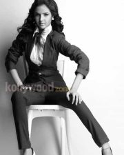 Jasmin Bhasin Sexy Pictures